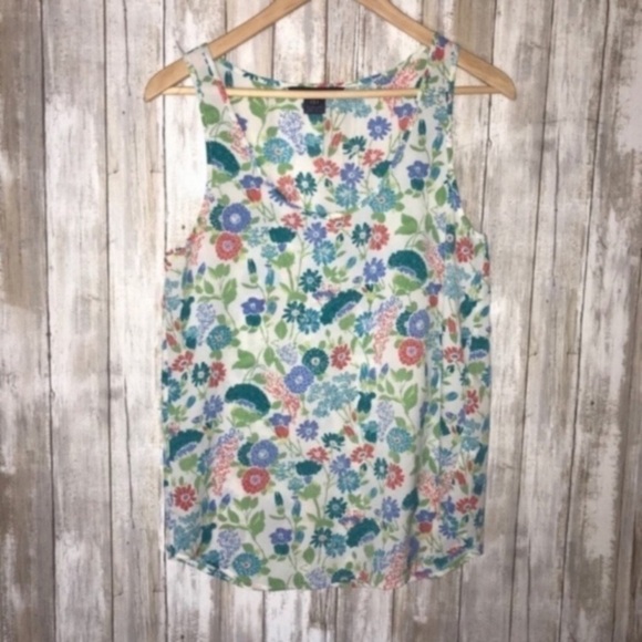 French Connection Floral Sleeveless Blouse - Picture 2 of 4